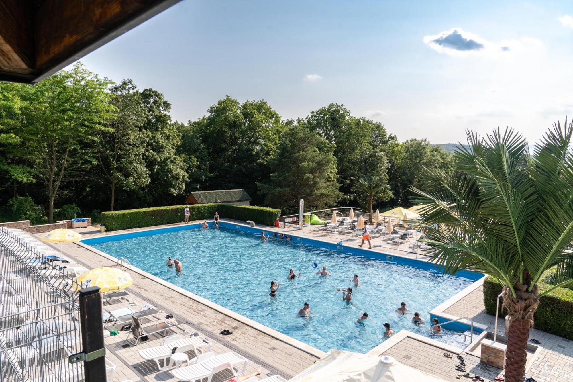 Chaty - Resort Aqua Maria Velaty Екстер'єр фото