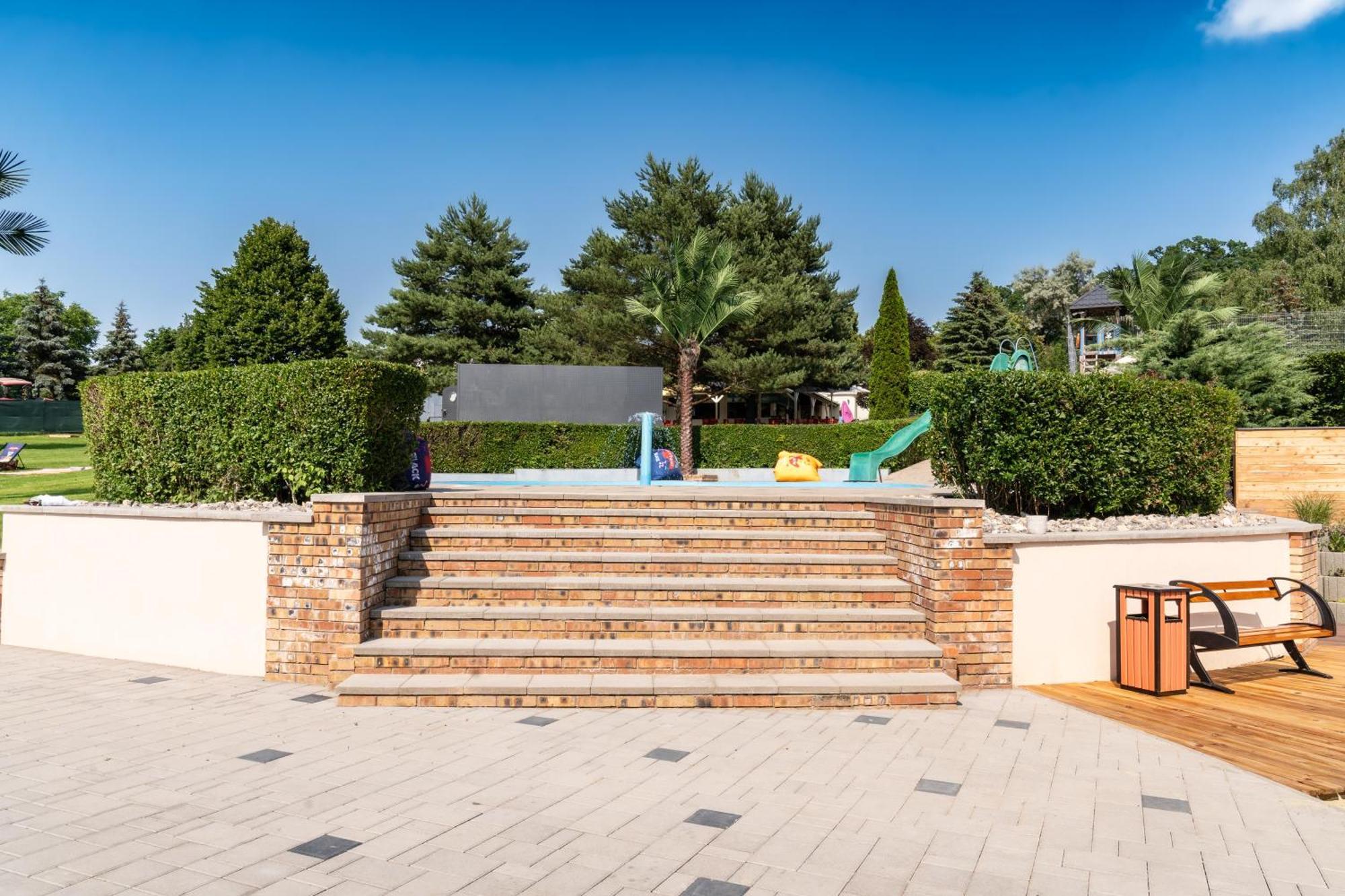 Chaty - Resort Aqua Maria Velaty Екстер'єр фото